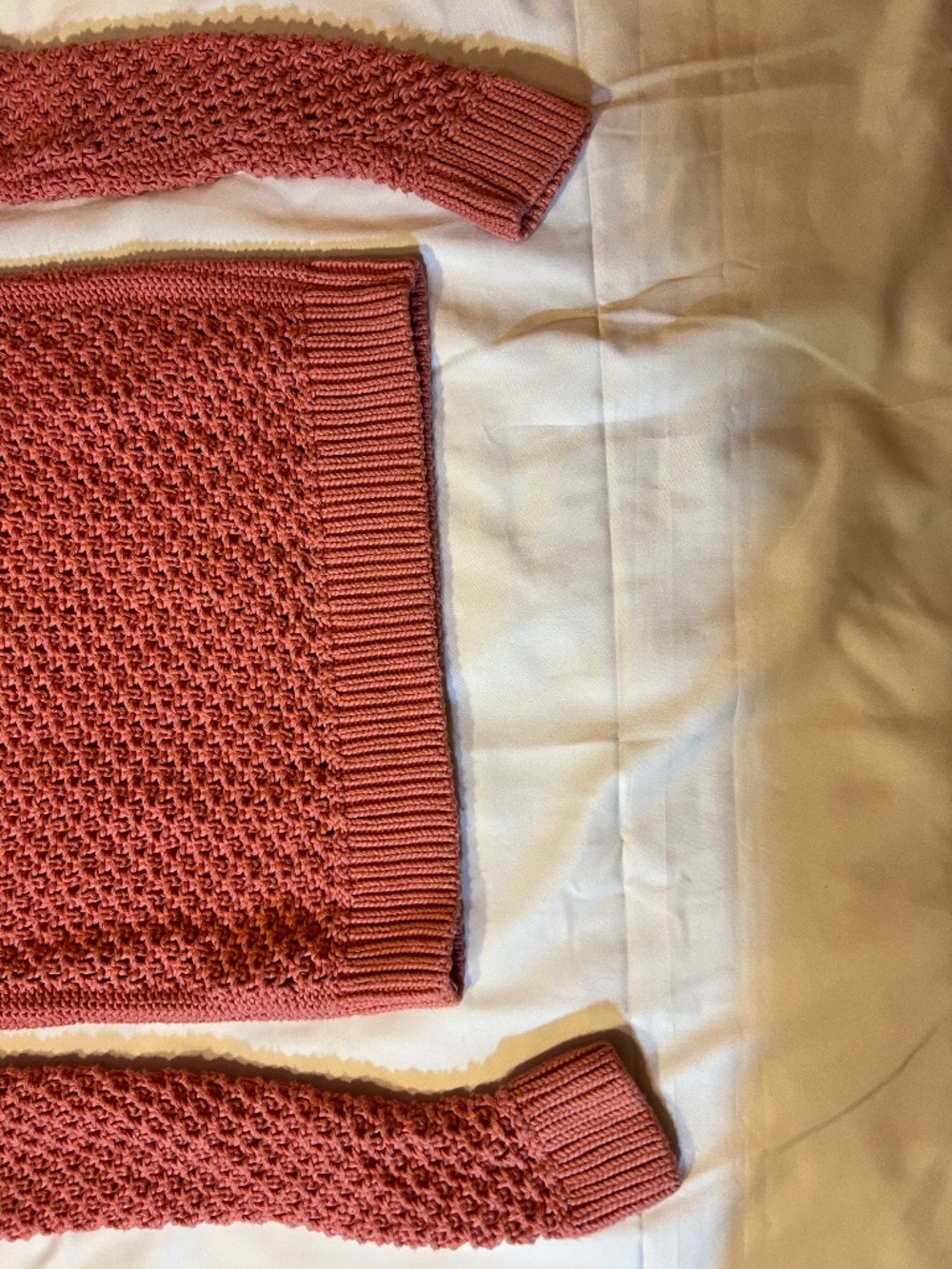 Pink Sweater (Pullover) - Picture 4 of 4
